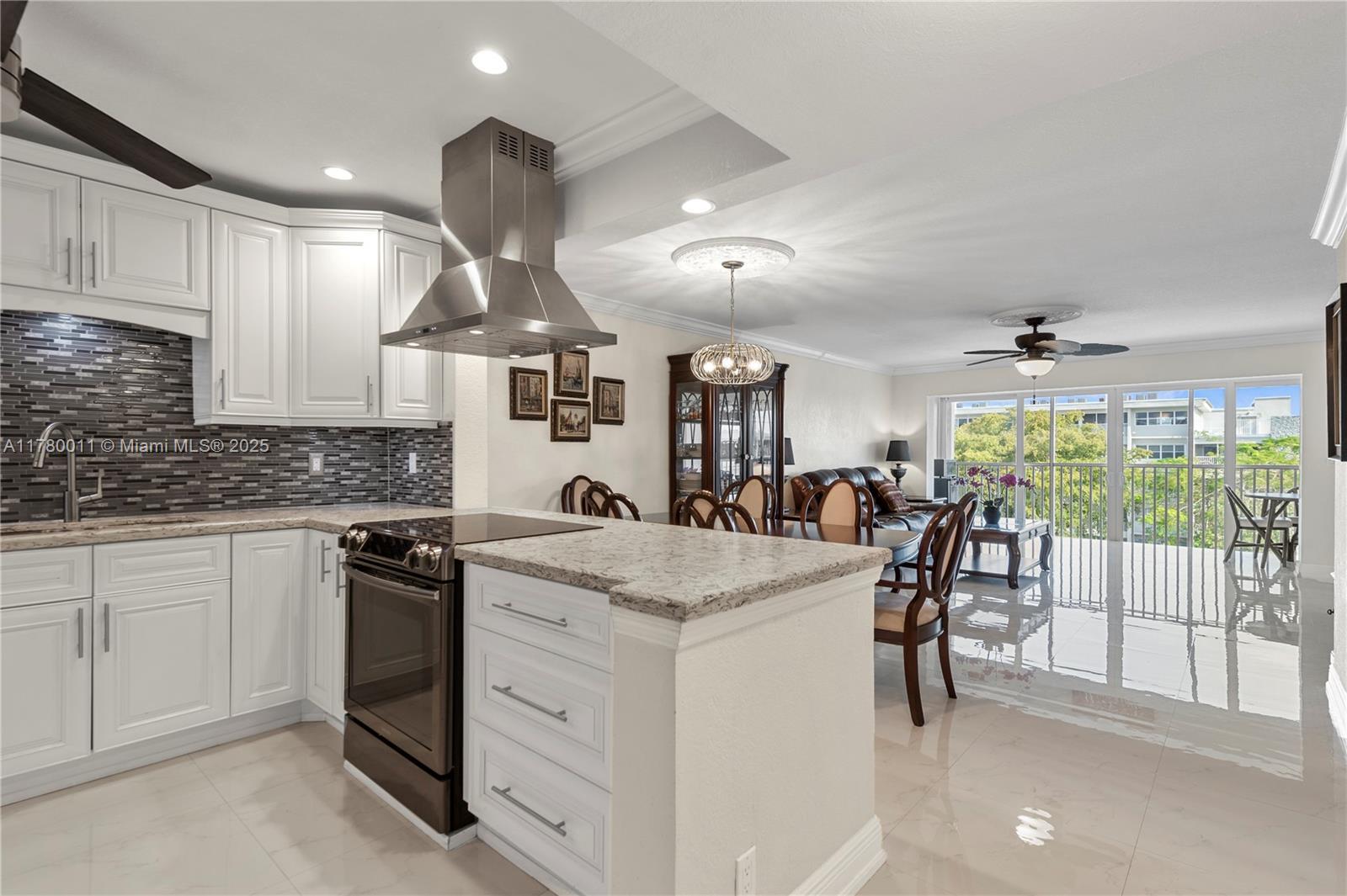 Picture of 329 SE 3Rd St # 405P, Hallandale Beach, FL 33009