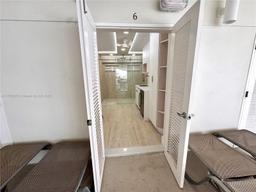 Picture of 2899 Collins Ave # 6, Miami Beach, FL 33140