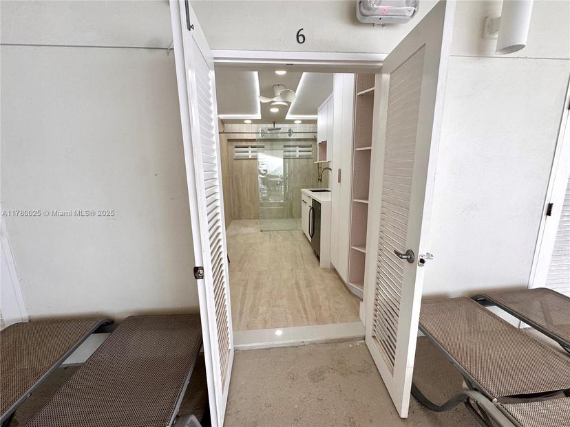 Picture of 2899 Collins Ave # 6, Miami Beach FL 33140