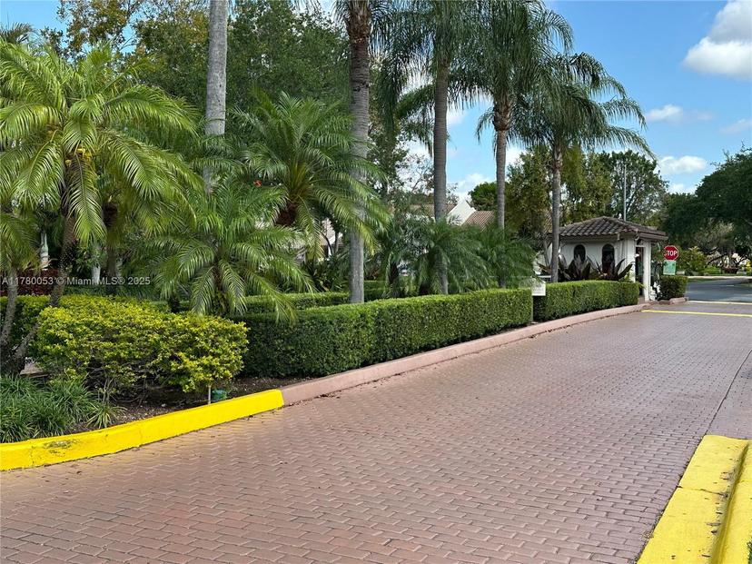 Picture of 11405 SW 87Th Ter, Miami FL 33173