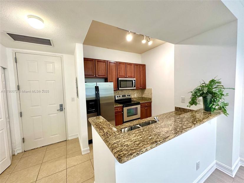 Picture of 3001 NE 185Th St # 336, Aventura FL 33180