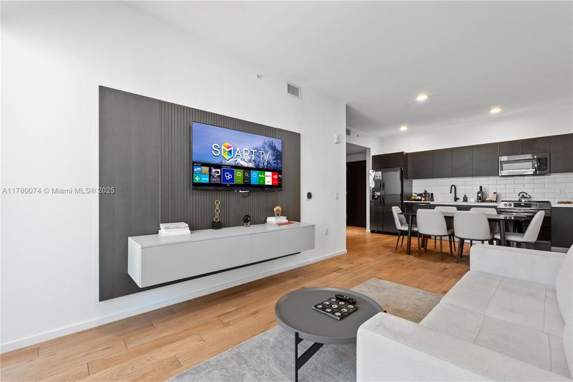 Picture of 398 NE 5Th St # 2119, Miami FL 33132