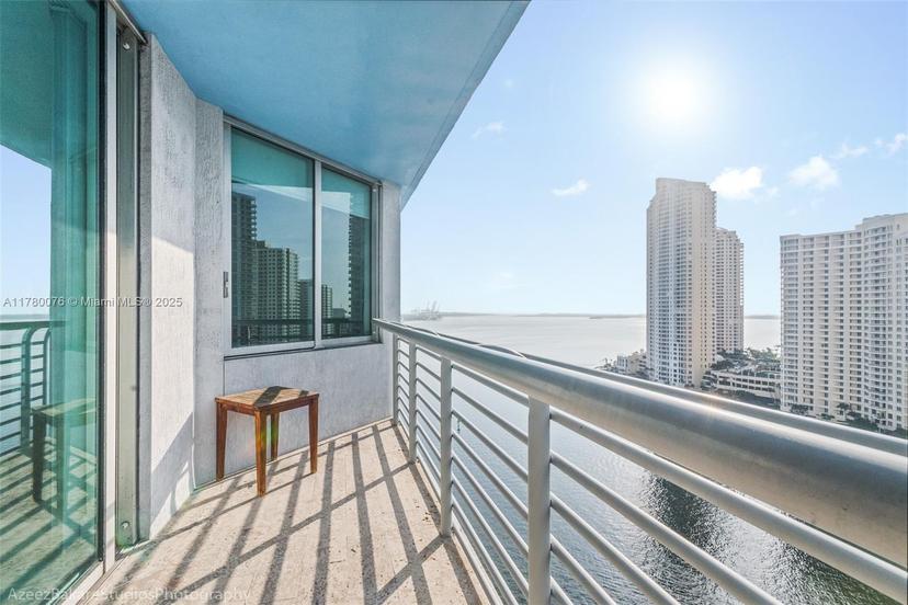Picture of 325 S Biscayne Blvd # 621, Miami FL 33131