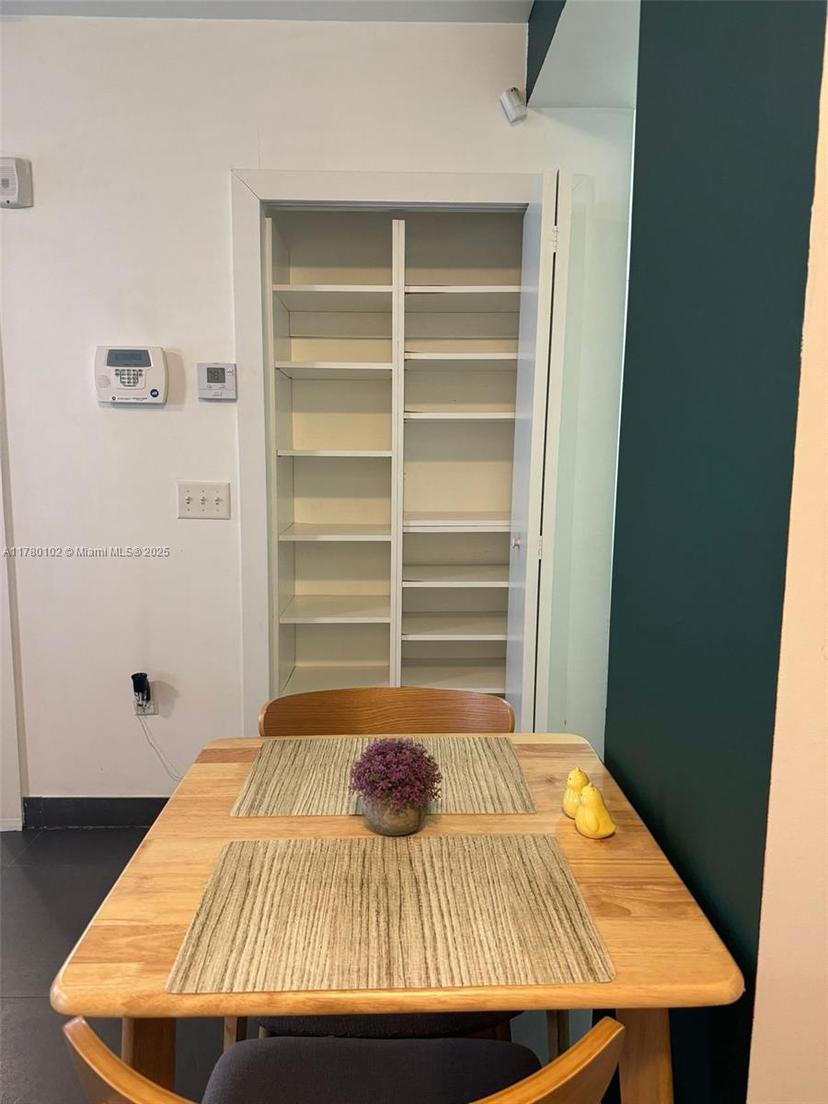 Picture of 1600 Euclid Ave # 102, Miami Beach FL 33139