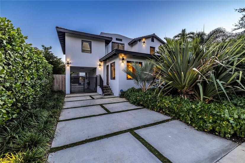 Picture of 436 NE 88Th St, El Portal FL 33138