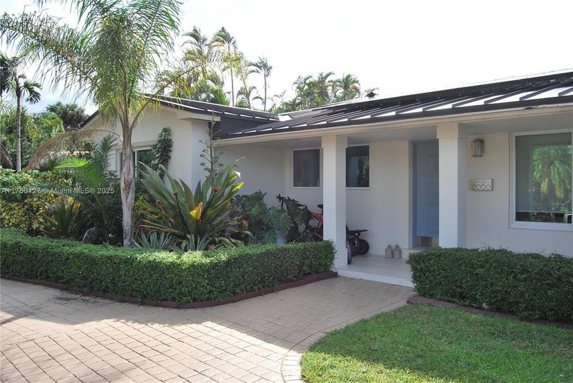 Picture of 13000 Coronado Ln, North Miami FL 33181