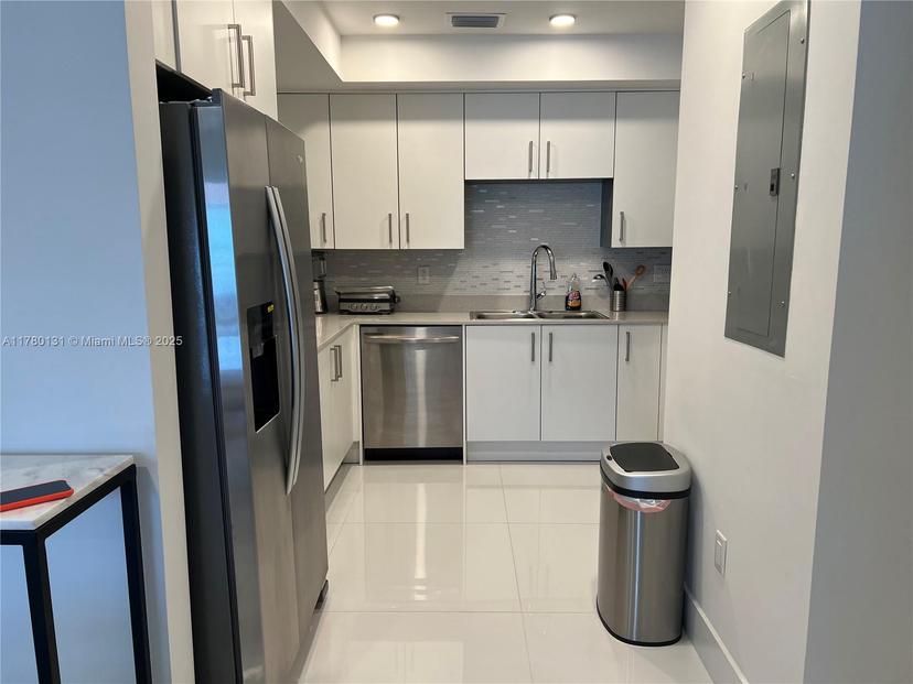 Picture of 10950 NW 82Nd St # 420, Doral FL 33178