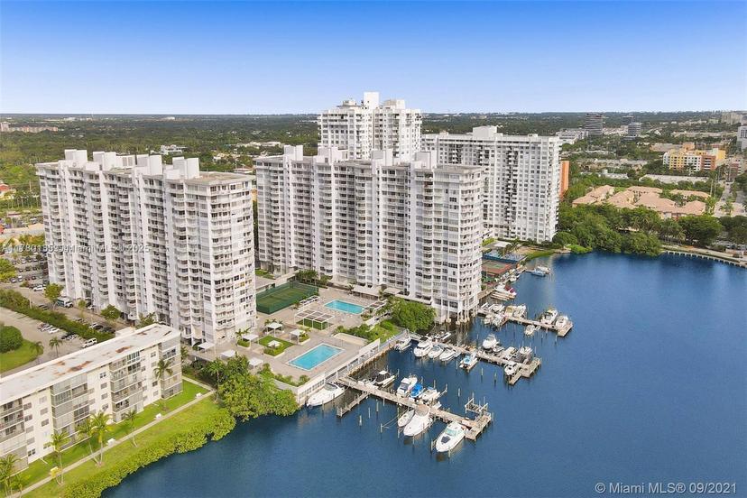 Picture of 18061 Biscayne Blvd # 802, Aventura FL 33160