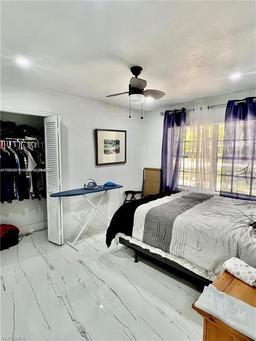 Picture of 140 Davis St, La Belle, FL 33935