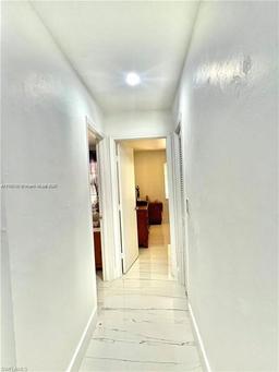 Picture of 140 Davis St, La Belle, FL 33935