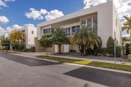 Picture of 10250 NW 75Th Ter, Doral, FL 33178