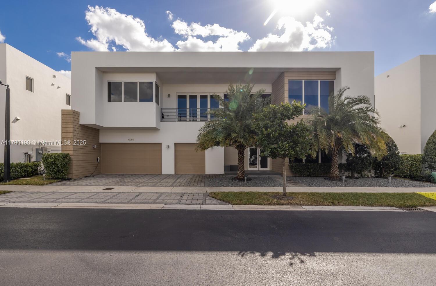 Picture of 10250 NW 75Th Ter, Doral, FL 33178