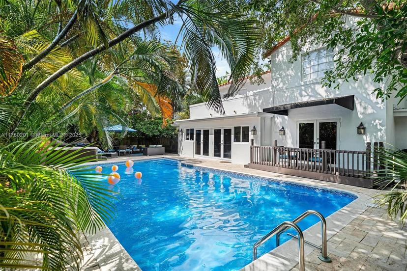 Picture of 4545 Nautilus Ct, Miami Beach FL 33140