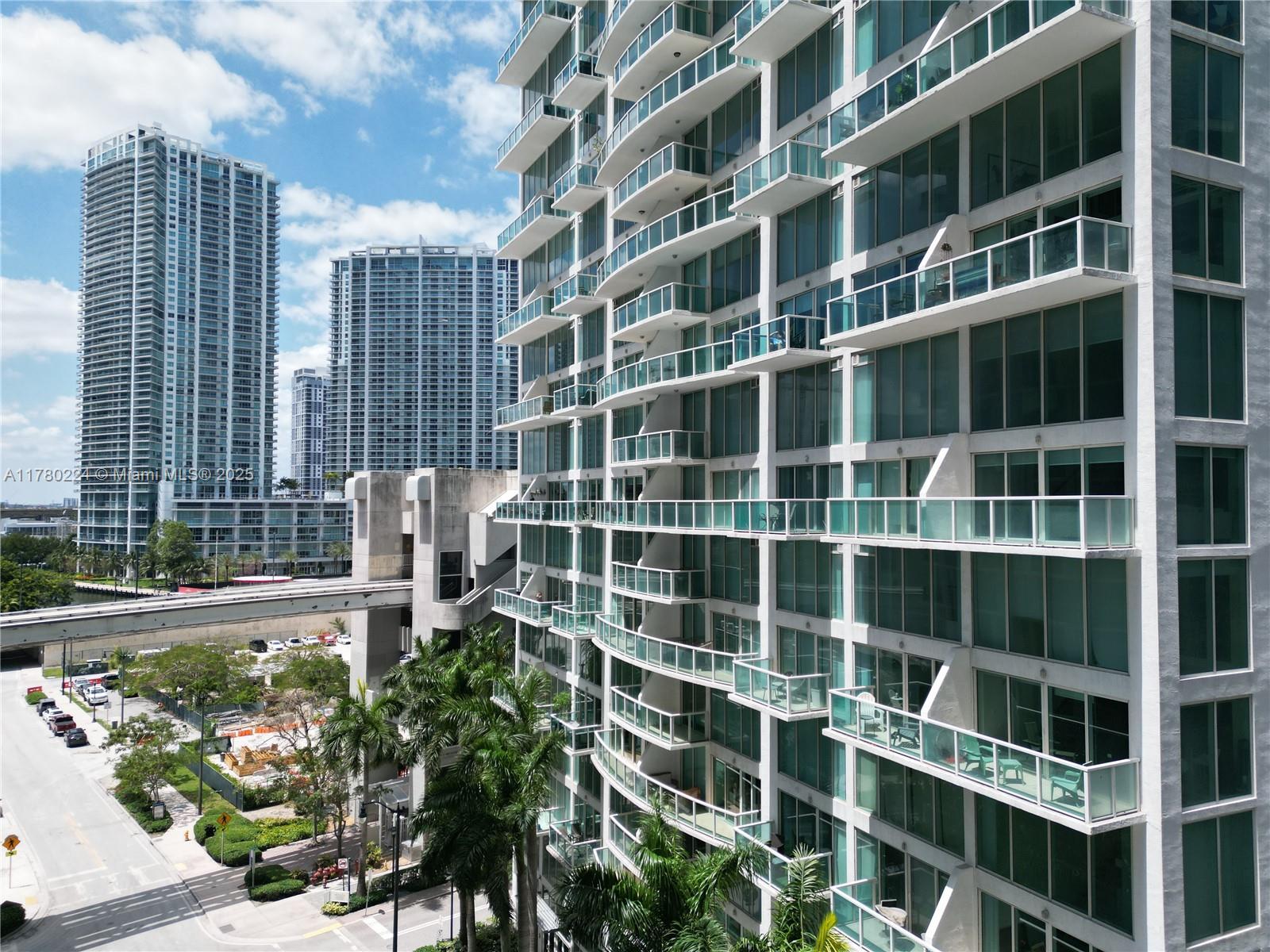 Picture of 41 SE 5Th St # 406, Miami, FL 33131