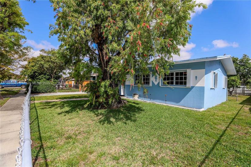 Picture of 73 E 53Rd Ter, Hialeah FL 33013