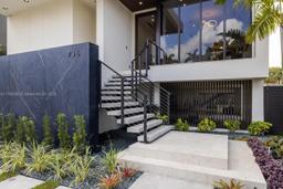 Picture of 736 NE 77Th St, Miami, FL 33138