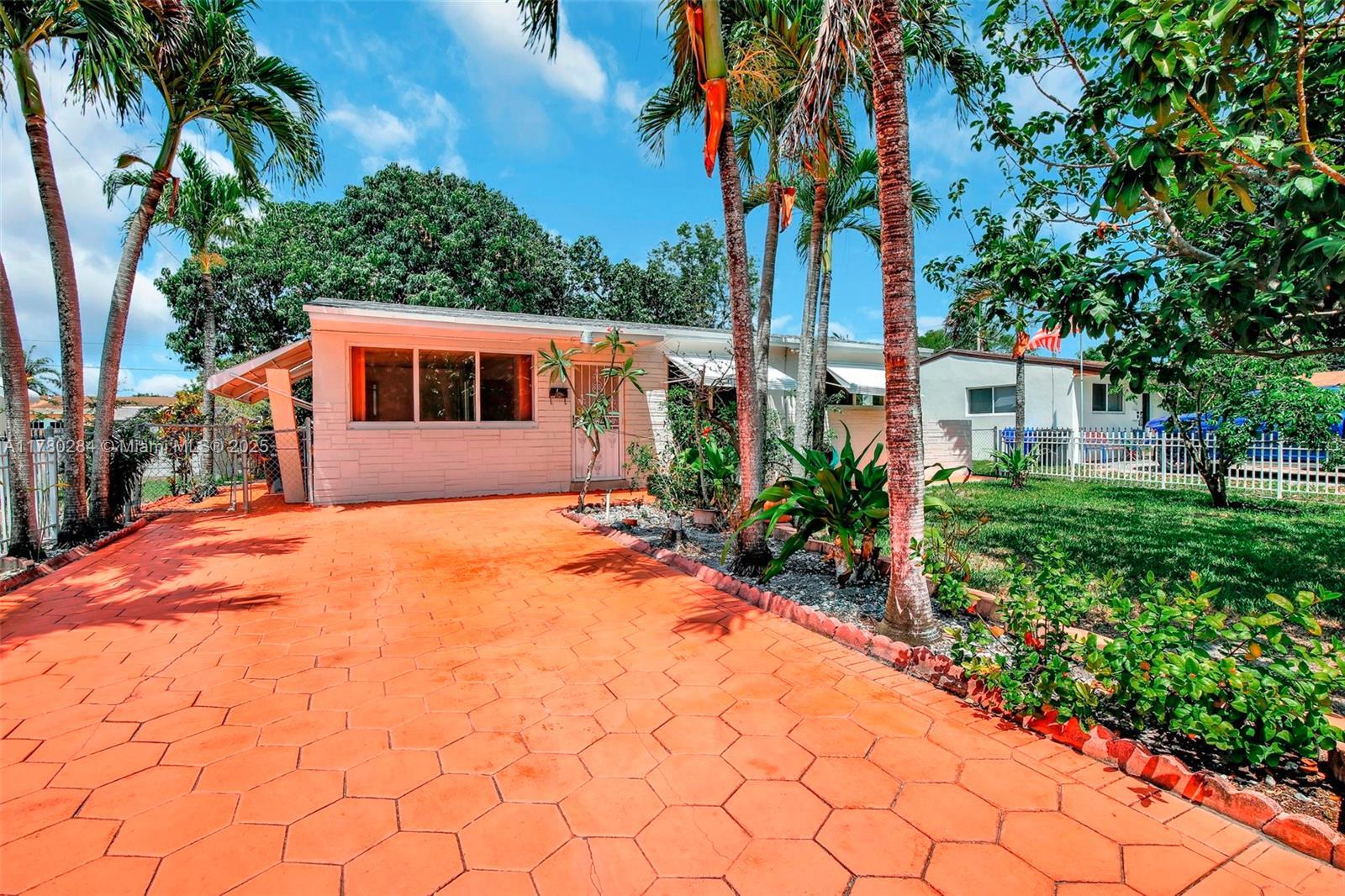 Picture of 7421 Simms St, Hollywood, FL 33024