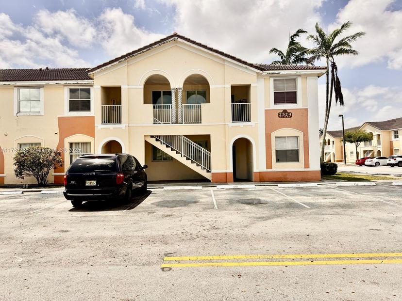 Picture of 2524 SE 16Th Rd # 201, Homestead FL 33035