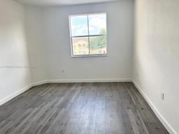 Picture of 2524 SE 16Th Rd # 201, Homestead, FL 33035