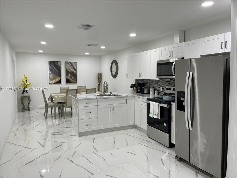 Picture of 1017 SW 124Th Ct, Miami FL 33184