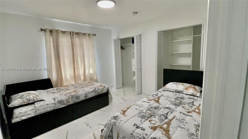 Picture of 1017 SW 124Th Ct, Miami FL 33184