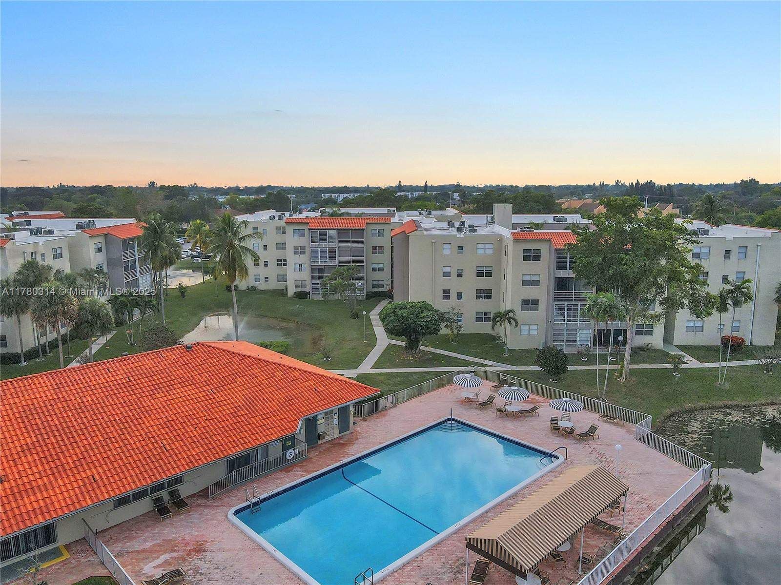 Picture of 1810 SW 81St Ave # 2412, North Lauderdale, FL 33068