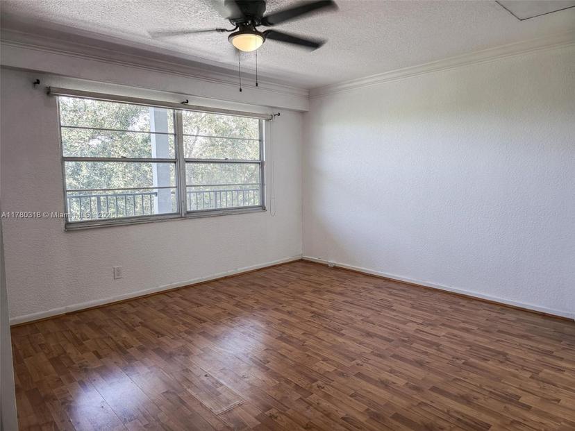 Picture of 12500 SW 5Th Ct # 412M, Pembroke Park FL 33027