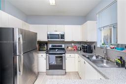 Picture of 6940 NW 177Th St # 103, Hialeah, FL 33015