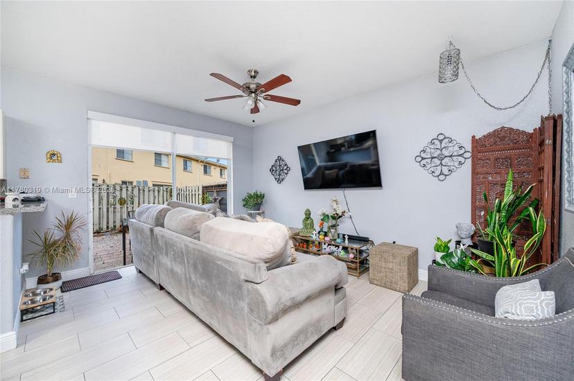 Picture of 6940 NW 177Th St # 103, Hialeah FL 33015