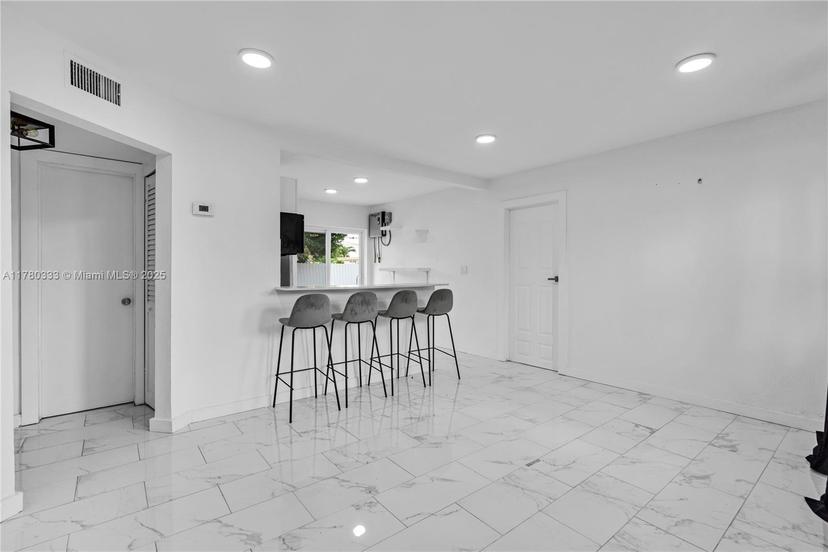 Picture of 420 S 61St Ter, Hollywood FL 33023