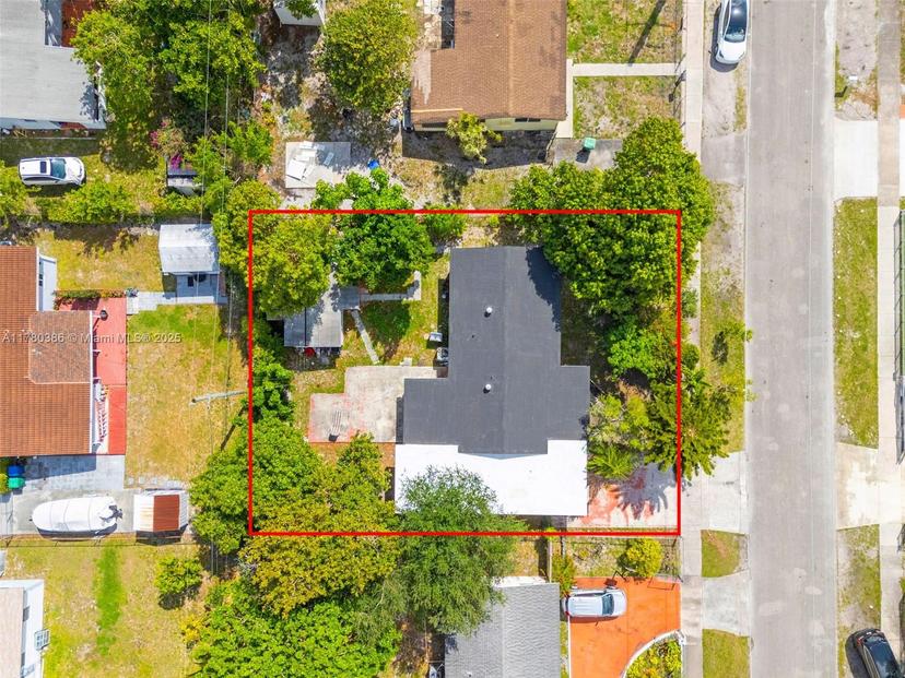 Picture of 1271 NE 211Th St, Miami FL 33179