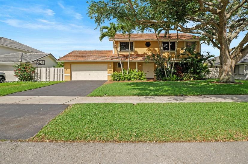 Picture of 14231 Harpers Ferry St, Davie FL 33325