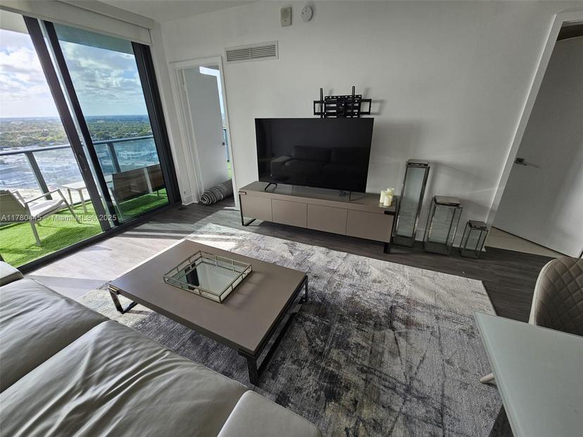 Picture of 121 NE 34 St # 2511, Miami FL 33137