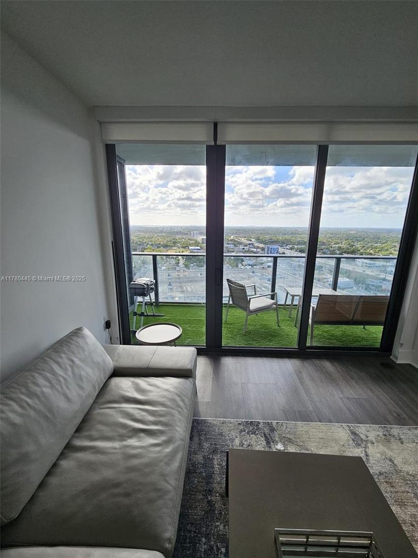 Picture of 121 NE 34 St # 2511, Miami FL 33137