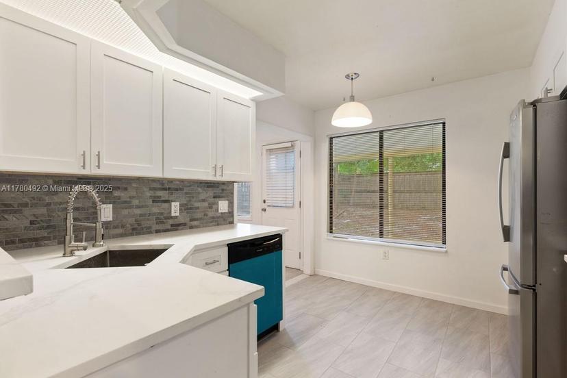 Picture of 309 Kirkcaldy Dr, Other City - In The State Of Florida FL 32708
