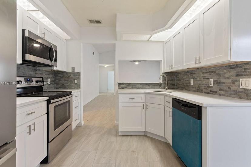 Picture of 309 Kirkcaldy Dr, Other City - In The State Of Florida FL 32708
