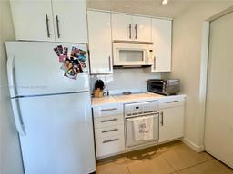 Picture of 550 S Park Rd # 8, Hollywood, FL 33021