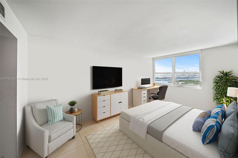 Picture of 650 West Ave # 2511, Miami Beach FL 33139