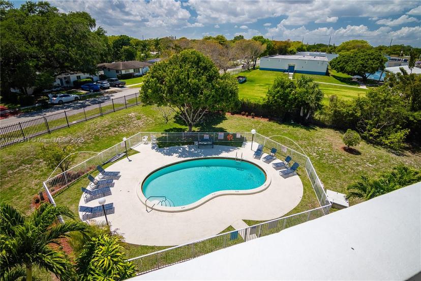 Picture of 1801 NE 140Th St # 306, North Miami FL 33181