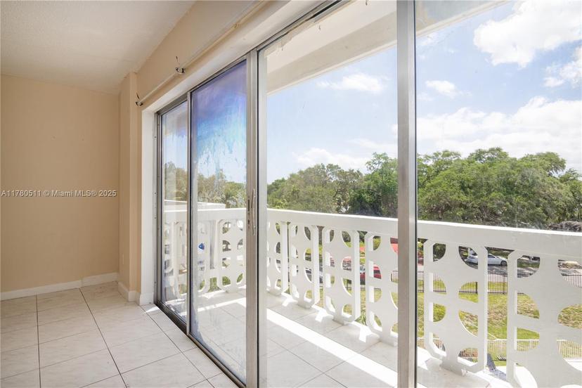 Picture of 1801 NE 140Th St # 306, North Miami FL 33181