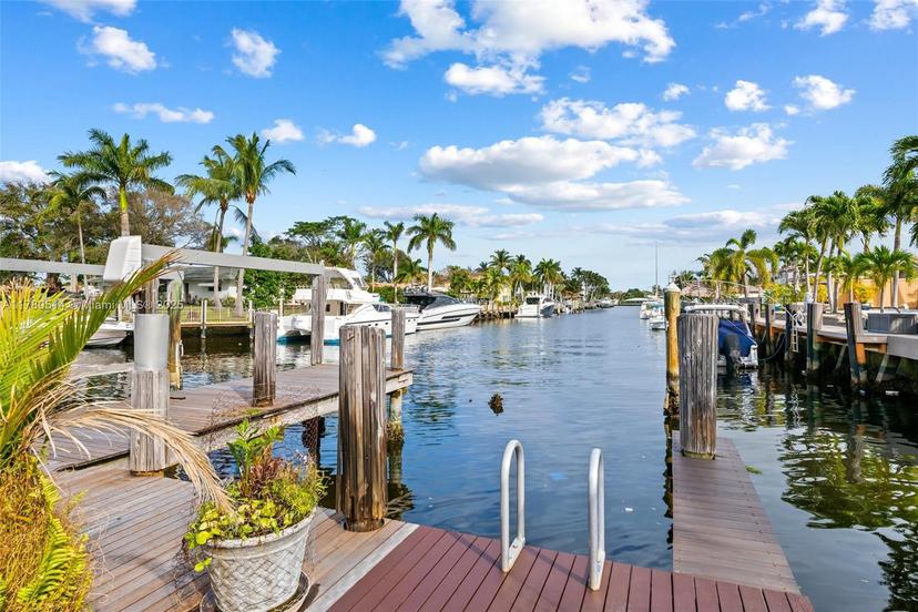 Picture of 1272 SE 24Th Ave, Pompano Beach FL 33062