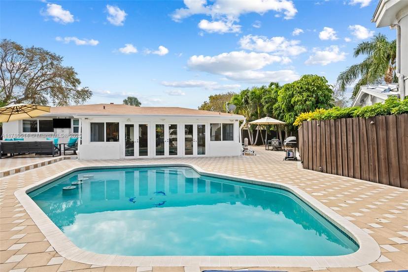 Picture of 1272 SE 24Th Ave, Pompano Beach FL 33062
