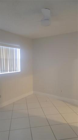 Picture of 6091 NW 61 Avenue # 310, Tamarac, FL 33319