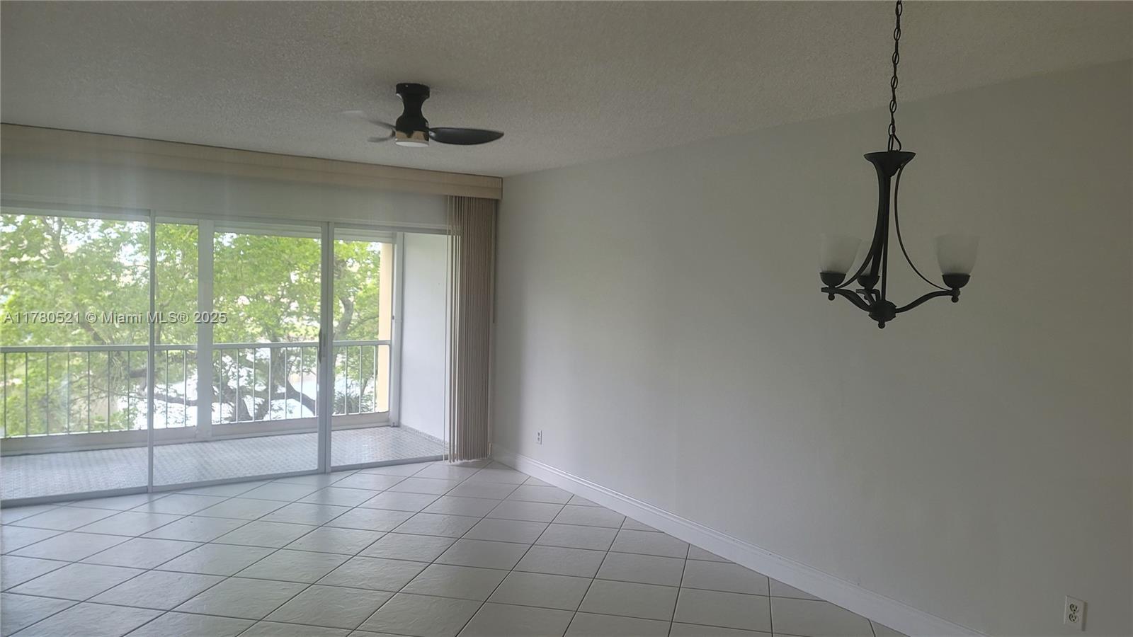 Picture of 6091 NW 61 Avenue # 310, Tamarac, FL 33319