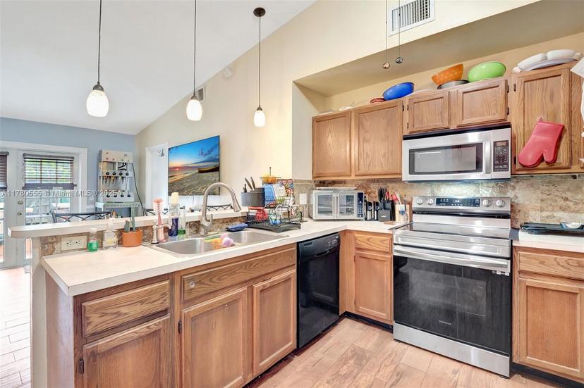Picture of 5279 W Canal Cir W, Lake Worth FL 33467