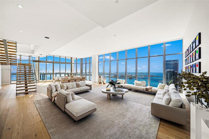 Picture of 2900 NE 7Th Ave # 5102, Miami FL 33137
