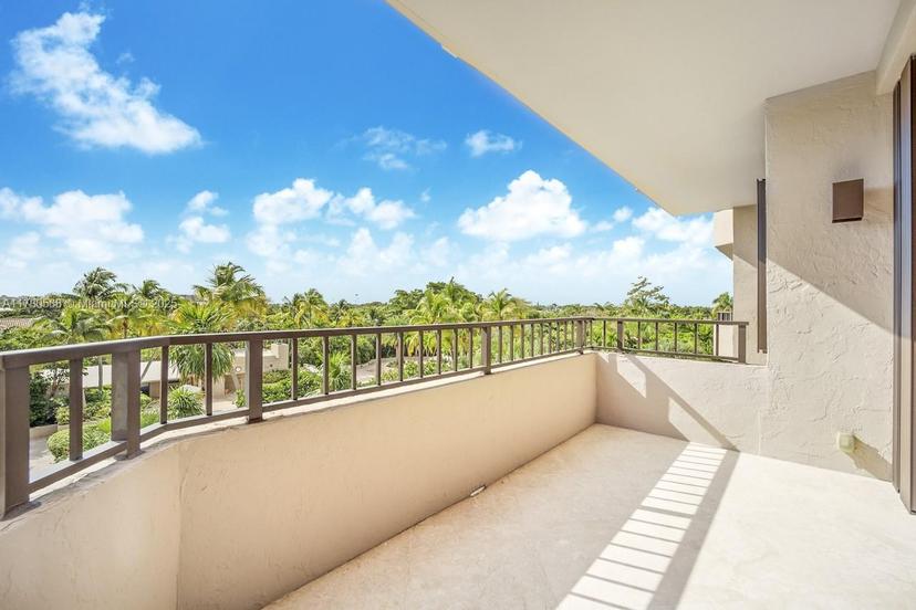 Picture of 151 Crandon Blvd # 439, Key Biscayne FL 33149