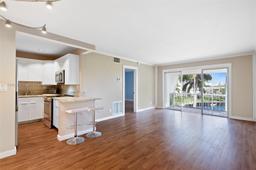 Picture of 3000 NE 16Th Ave # 408, Oakland Park, FL 33334