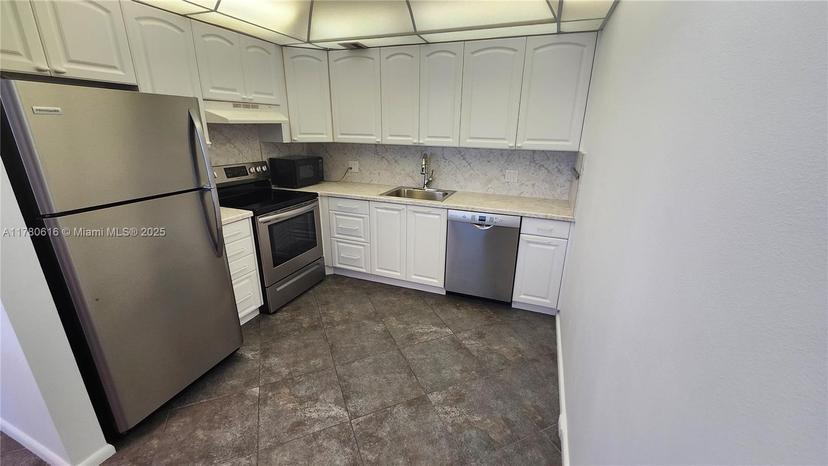 Picture of 4065 N Lyndhurst N # 4065, Deerfield Beach FL 33442