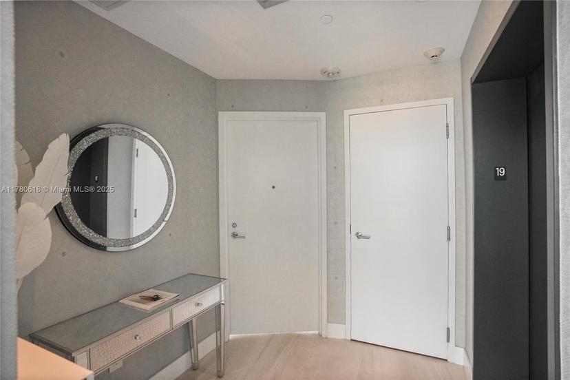 Picture of 2900 NE 7Th Ave # 1905, Miami FL 33137